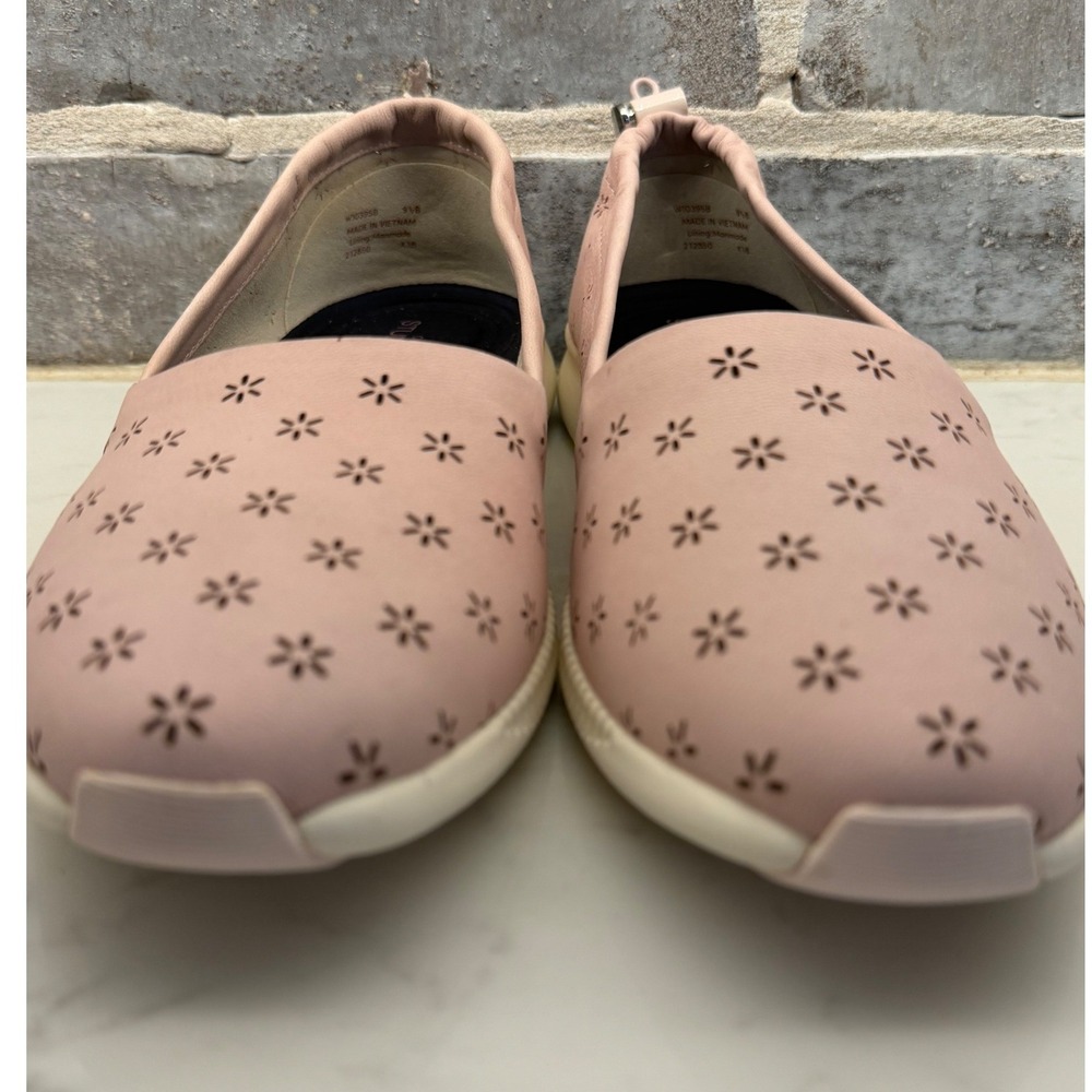 Cole Haan StudioGrand Pink Laser Cut Perforated Slip On Sneakers W10395B 9.5B - Picture 2 of 8